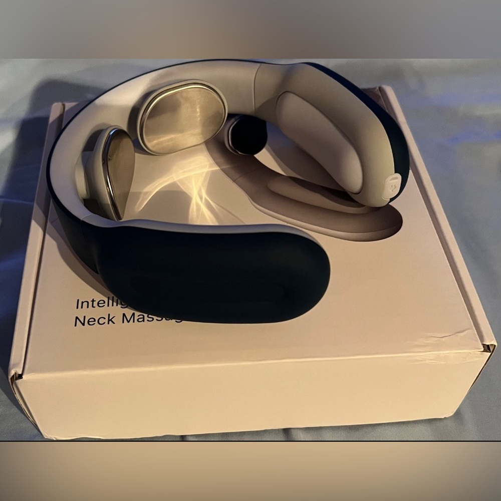 Intelligent Neck Massager